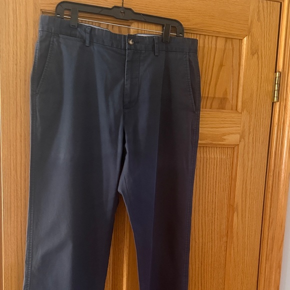 Men’s flat front dress pants medium blue by Faconnable size 36, inseam approx 33 - Picture 1 of 9